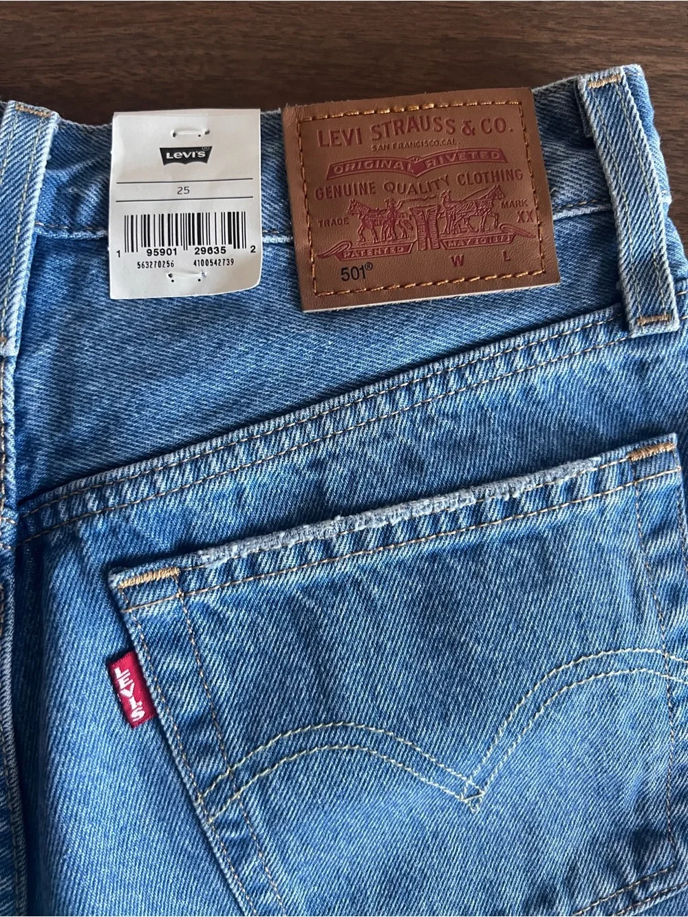 NEW Levi's Premium 501 Size 25 Button Fly Micro Shorts Denim High Rise Festival - Picture 6 of 9